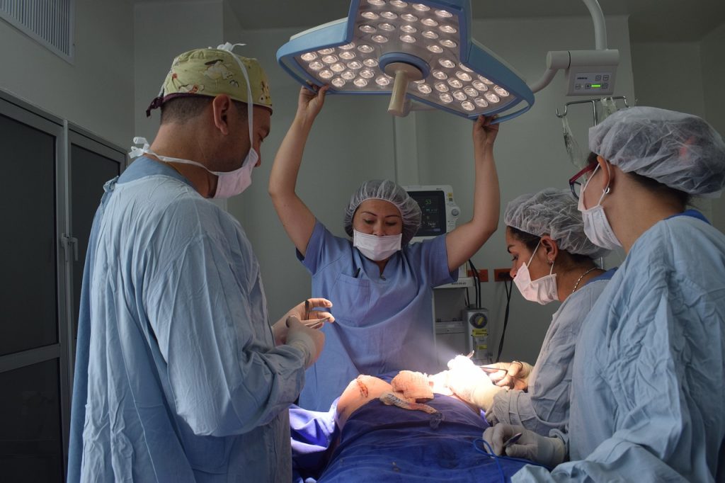 Explore as cirurgias plásticas mais realizadas no Brasil, refletindo o crescente interesse por procedimentos estéticos no país.